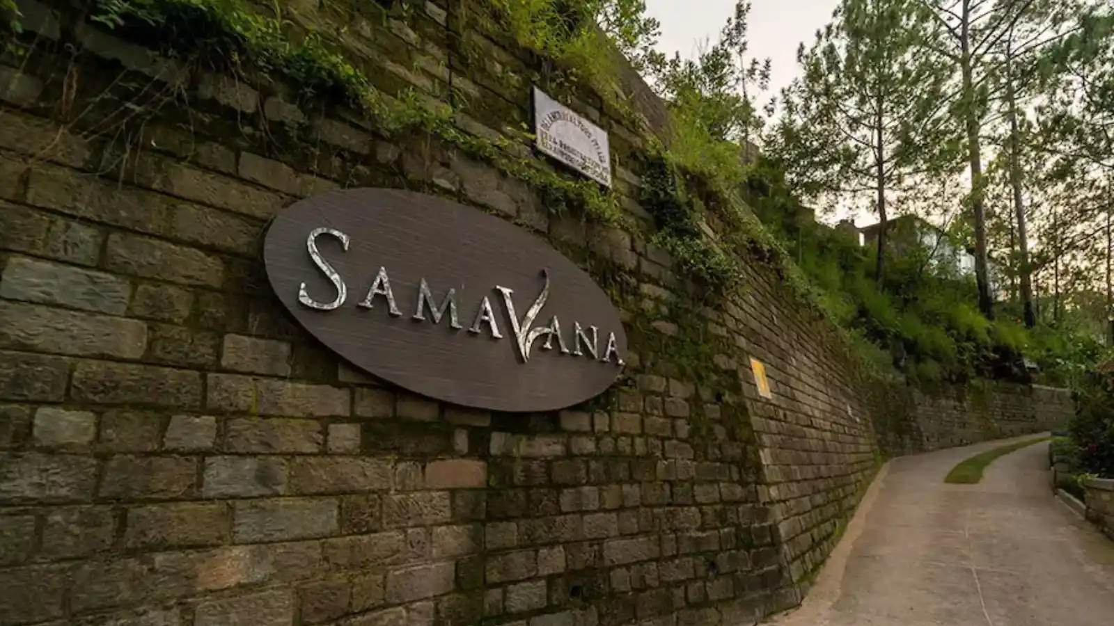 DLF-Samavana-Studi-Apartments-and-Plots-Himachal-Pradesh-walkthrough